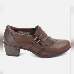 Earth Origins Brown Leather Loafers with Decorative Strap